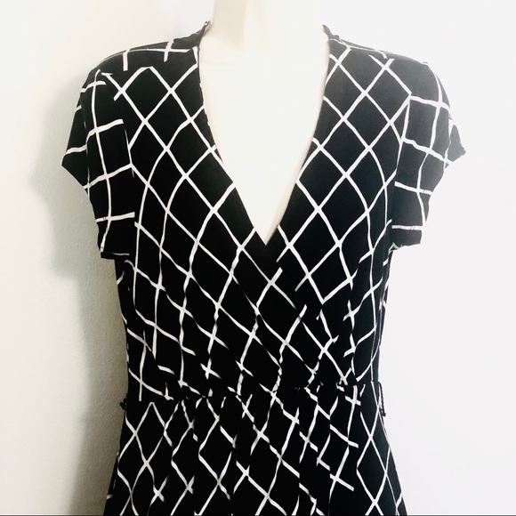 Express Black White Mini Dress XS Elastic Waist - Picture 3 of 8